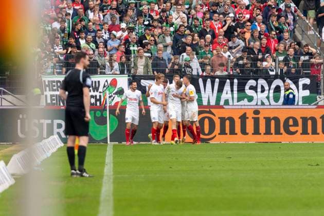 Celebration after the goal to 0 2 by Tom Rothe Holstein Kiel, 18 GER, Hannover 96 vs Holstein Kiel, Football, 2 Bundesliga, Matchday 34, Season 2023 2024, 19 05 2024 DFL REGULATIONS PROHIBIT ANY USE OF PHOTOGRAPHS AS IMAGE SEQUENCES AND OR QUASI VIDEO Hannover 96 vs Holstein Kiel, Football, 2 Bundesliga, Matchday 34, Season 2023 2024, 19 05 2024 Hannover Copyright: xEibner-Pressefoto FabioxDeinertx EP_FDT