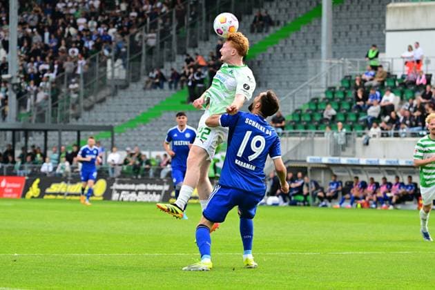 19 05 2024 Soccer Season 2023 2024 2 Soccer Bundesliga 34 Matchday SpVgg Greuther Fürth Kleeblatt FC Schalke 04 Sportfoto Zink AlSch xalxschx DFL regulations prohibit any use of photographs as image sequences and or quasi video only for editorial use Robert Wagner 22, SpVgg Greuther Fürth Kenan Karaman 19, FC Schalke 04 S04
