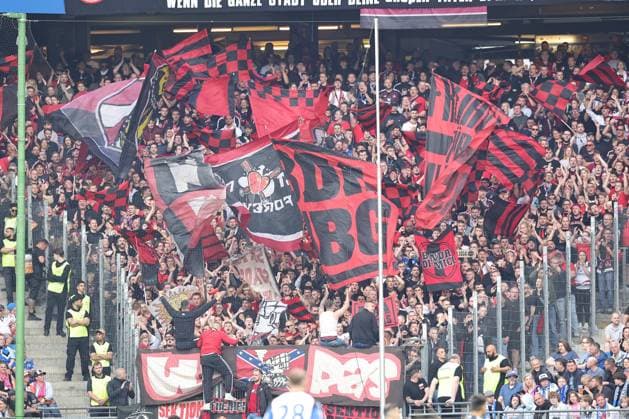 19 05 2024 Soccer Season 2023 2024 2 Soccer Bundesliga 34 Matchday Hamburger SV HSV 1 FC Nürnberg FCN Club Sportfoto Zink DaMa xdaxmax DFL regulations prohibit any use of photographs as image sequences and or quasi video only for editorial use Clubfan Clubfans FCN Fans Fans cheer on Team Team FCN