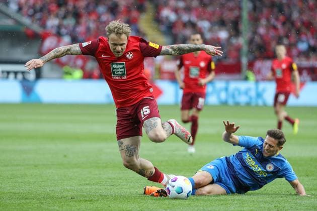 19 05 2024, xusrbx, Soccer 2 Bundesliga, 1 FC Kaiserslautern Eintracht Braunschweig emspor, v l Tymoteusz Puchacz 1 FC Kaiserslautern, 15 , Jan Hendrik Marx Eintracht Braunschweig, 26 , DFL DFB REGULATIONS PROHIBIT ANY USE OF PHOTOGRAPHS as IMAGE SEQUENCES and or QUASI VIDEO Kaiserslautern