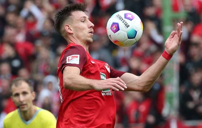 19 05 2024, Football, 2 Bundesliga, FC Kaiserslautern Eintracht Braunschweig, Matchday 34, Season 2023 24, Fritz Walter Stadion, Kaiserslautern, Germany, zmdz, DFB DFL regulations prohibit any use of photographs as image sequences and or quasi video FC Kaiserslautern Eintracht Braunschweig