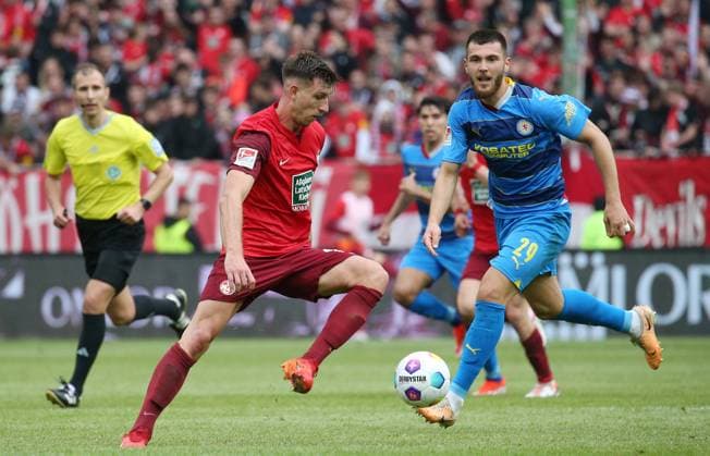 19 05 2024, Football, 2 Bundesliga, FC Kaiserslautern Eintracht Braunschweig, Matchday 34, Season 2023 24, Fritz Walter Stadion, Kaiserslautern, Germany, zmdz, DFB DFL regulations prohibit any use of photographs as image sequences and or quasi video FC Kaiserslautern Eintracht Braunschweig