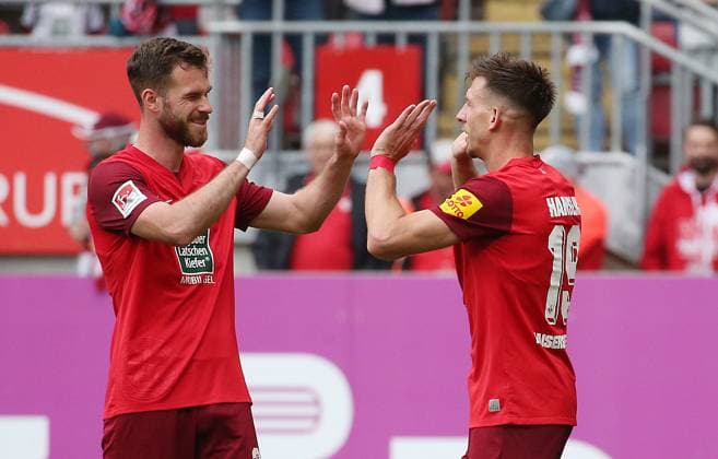 19 05 2024, Football, 2 Bundesliga, FC Kaiserslautern Eintracht Braunschweig, Matchday 34, Season 2023 24, Fritz Walter Stadion, Kaiserslautern, Germany, zmdz, DFB DFL regulations prohibit any use of photographs as image sequences and or quasi video FC Kaiserslautern Eintracht Braunschweig