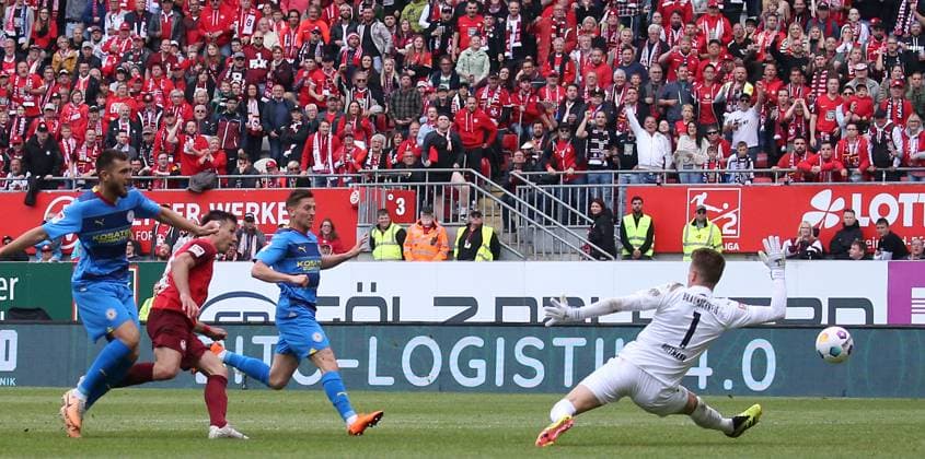 19 05 2024, Football, 2 Bundesliga, FC Kaiserslautern Eintracht Braunschweig, Matchday 34, Season 2023 24, Fritz Walter Stadion, Kaiserslautern, Germany, zmdz, DFB DFL regulations prohibit any use of photographs as image sequences and or quasi video FC Kaiserslautern Eintracht Braunschweig