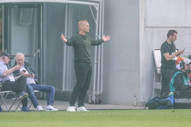 19 05 2024, Football, Season 2023 2024, 2 Bundesliga, Matchday 34, Greuther Fürth FC Schalke 04, Head coach Karel Geraerts FC Schalke 04 Fürth Stadion am Ronhof Bayern Germany xRHR PHOTO TRx Copyright: TimxRehbein RHR-FOTOx RHR-FOTO TR
