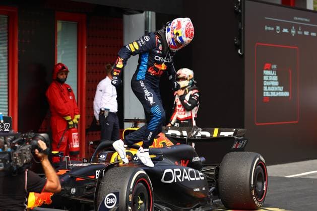 First Place Max Verstappen of the Netherlands and Oracle Red Bull Racing gestures, gestures, Race, F1 Emilia Romagna Grand Prix 2024, Autodromo Enzo e Dino Ferrari on May 19, 2024 in Imola, Italy Photo by Diogo Cardoso DeFodi Images First Place Max Verstappen of the Netherlands and Oracle Red Bull Racing celebrates in the podium after the F1 Race, Race, F1 Emilia Romagna Grand Prix 2024, Autodromo Enzo e Dino Ferrari on May 19, 2024 in Imola, Italy Photo by Diogo Cardoso DeFodi Images Defodi 645 f1imo20240518 0362 Defodi-645