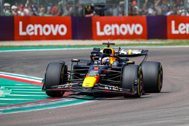 01 VERSTAPPEN Max (nld), Red Bull Racing RB20, action during the Formula 1 MSC Cruises Gran Premio del Made in Italy e Dell™Emilia-Romagne 2024, 7th round of the 2024 Formula One World Championship, WM, Weltmeisterschaft from May 17 to 19, 2024 on the Autodromo Enzo e Dino Ferrari, in Imola, Italy - F1 - EMILIA-ROMAGNA GRAND PRIX 2024 DPPI Panoramic  _F_15603