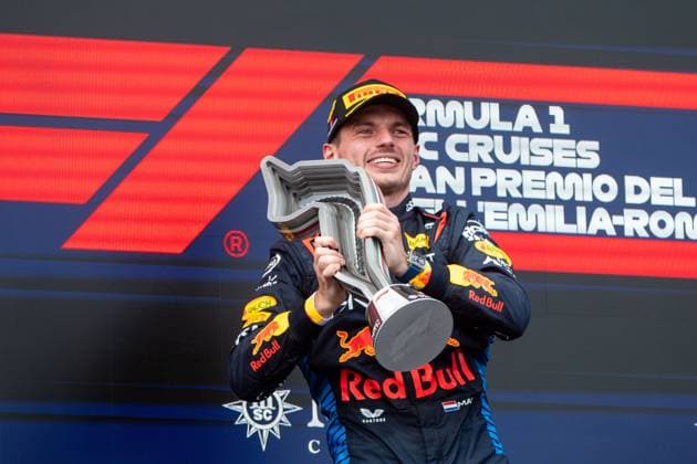Max Verstappen Oracle Red Bull Racing, 01 celebrates victory on the podium at the podium ceremony, ITA, Formula 1 World Championship, Grand Prix Emilia Romagna Imola, Autodromo Enzo e Dino Ferrari, Race, 19 05 2024 ITA, Formula 1 World Championship, Grand Prix Emilia Romagna Imola, Autodromo Enzo e Dino Ferrari, Race, 19 05 2024 Imola Copyright: xEibner-Pressefoto Memmlerx EP_MMR
