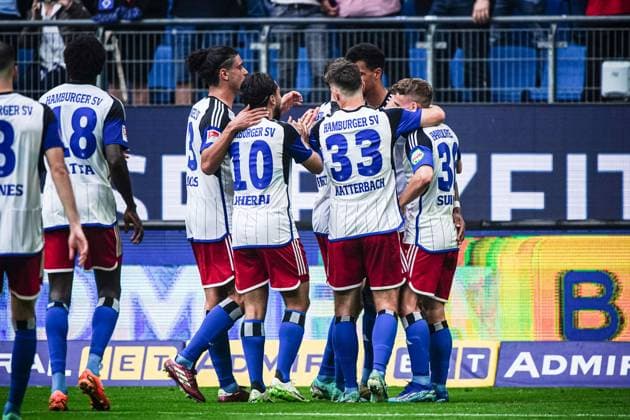 Goal celebration Hamburger SV after goal to 4 1 by penalty kick Robert Glatzel Hamburger SV, 09 GER, Hamburger SV vs 1 FC Nuernberg, Football, 2 Bundesliga, Matchday 34, Season 2023 2024, 19 05 2024 DFL REGULATIONS PROHIBIT ANY USE OF PHOTOGRAPHS AS IMAGE SEQUENCES AND OR QUASI VIDEO GER, Hamburger SV vs 1 FC Nuernberg, Football, 2 Bundesliga, Matchday 34, Season 2023 2024, 19 05 2024 Hamburg Copyright: xEibner-Pressefoto MarcelxvonxFehrnx EP_MFN