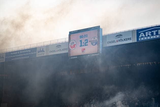 Rostock, Germany 19 May 2024 2 BL 2023 2024 FC Hansa Rostock vs SC Paderborn In the picture Final result in black smoke on the scoreboard DFL regulations prohibit any use of photographs as image sequences and or quasi video Copyright: xFotostandx xVoelkerx