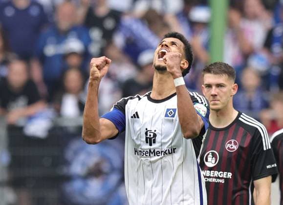 19 05 2024 Soccer Season 2023 2024 2 Soccer Bundesliga 34 Matchday Hamburger SV HSV 1 FC Nürnberg FCN Club Sportfoto Zink DaMa xdaxmax DFL regulations prohibit any use of photographs as image sequences and or quasi video only for editorial use Jubel Freude Torjubel nach Tor zum 4 1 Robert Glatzel 9, Hamburger SV HSV ballt Faust Fäuste jubelt sich Torschütze Robert Glatzel 9, Hamburger SV HSV rejoices when he learns that he is top scorer