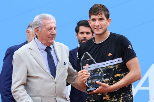 Turin, Italy: Fancesco Passaro (Italy) receives the trophy for winning the 2nd Open Piemonte Intesa San Paolo of Tennis in Turin during 2024 Piemonte Open Intesa San Paolo, International Tennis match in Turin, Italy, May 19 2024 International Tennis match - 2024 Piemonte Open Intesa San Paolo  - ZUMAp169 20240519_zsa_p169_800 Copyright: xClaudioxBenedetto IPAxSportx