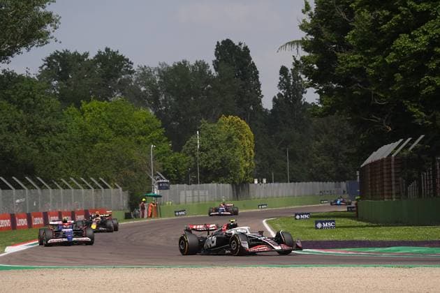 Formula 1 Grand Prix Emilia Romagna 2024 19 05 2024, Autodromo Enzo e Dino Ferrari, Imola, Formula 1 Grand Prix Emilia Romagna 2024 ,in the picture Nico Hülkenberg DEU , Haas F1 Team, Yuki Tsunoda JPN , Visa Cash App RB Formula One Team, Sergio Perez MEX , Oracle Red Bull Racing nordphotoxGmbHx xBratic nph00250