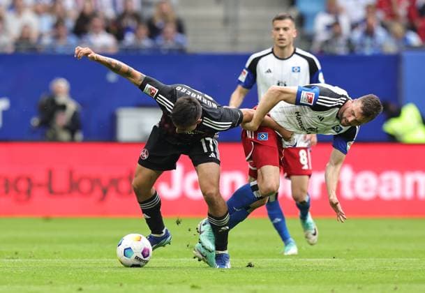 19 05 2024 Soccer Season 2023 2024 2 Soccer Bundesliga 34 Matchday Hamburger SV HSV 1 FC Nürnberg FCN Club Sportfoto Zink DaMa xdaxmax DFL regulations prohibit any use of photographs as image sequences and or quasi video only for editorial use Jens Castrop 17, 1 FC Nürnberg FCN Jonas Meffert 23, Hamburger SV HSV