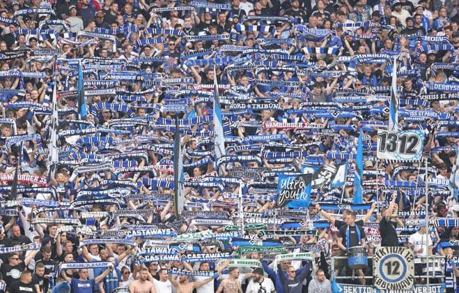 19 05 2024 Soccer Season 2023 2024 2 Soccer Bundesliga 34 Matchday Hamburger SV HSV 1 FC Nürnberg FCN Club Sportfoto Zink DaMa xdaxmax DFL regulations prohibit any use of photographs as image sequences and or quasi video only for editorial use Symbolbild Symbolfoto Feature Impression Schalparade der Zuschauer Publikum Fans des Hamburger SV HSV