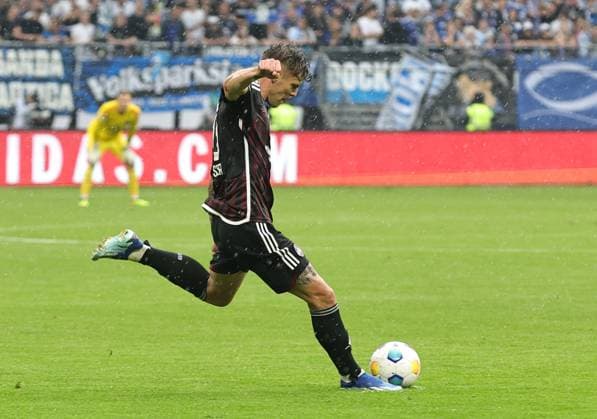 19 05 2024 Soccer Season 2023 2024 2 Soccer Bundesliga 34 Matchday Hamburger SV HSV 1 FC Nürnberg FCN Club Sportfoto Zink DaMa xdaxmax DFL regulations prohibit any use of photographs as image sequences and or quasi video only for editorial use Erik Wekesser 13, 1 FC Nürnberg FCN