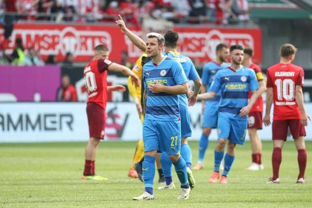 19 05 2024, xusrbx, Soccer 2 Bundesliga, 1 FC Kaiserslautern Eintracht Braunschweig emspor, Niko Kijewski Eintracht Braunschweig, 27 , after the match, DFL DFB REGULATIONS PROHIBIT ANY USE OF PHOTOGRAPHS as IMAGE SEQUENCES and or QUASI VIDEO Kaiserslautern