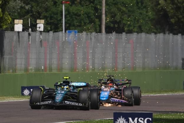 Formula 1 Grand Prix Emilia Romagna 2024 19 05 2024, Autodromo Enzo e Dino Ferrari, Imola, Formula 1 Grand Prix Emilia Romagna 2024 ,in the picture Fernando Alonso ESP , Aston Martin Aramco Cognizant Formula One Team, Esteban Ocon FRA , Alpine F1 Team nordphotoxGmbHx xBratic nph00250