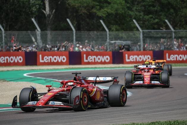 Foto IPP Enrico Schiavi Imola 19-05-2024 Formula 1 F1 Gran Premio del Made in Italy e dell™Emilia Romagna 2024 Gara nella foto: Charles Leclerc - Ferrari precede Carlos Sainz - Ferrari ed Oscar Piastri - McLaren Imola italy ITALIA ITALY  Copyright: xR4924_italyphotopressx