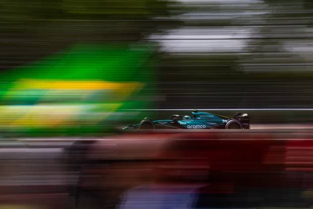 14 ALONSO Fernando (spa), Aston Martin F1 Team AMR24, action during the Formula 1 MSC Cruises Gran Premio del Made in Italy e Dell™Emilia-Romagne 2024, 7th round of the 2024 Formula One World Championship, WM, Weltmeisterschaft from May 17 to 19, 2024 on the Autodromo Enzo e Dino Ferrari, in Imola, Italy - F1 - EMILIA-ROMAGNA GRAND PRIX 2024 DPPI Panoramic  240519_R07_EMR_DP_JFR69622