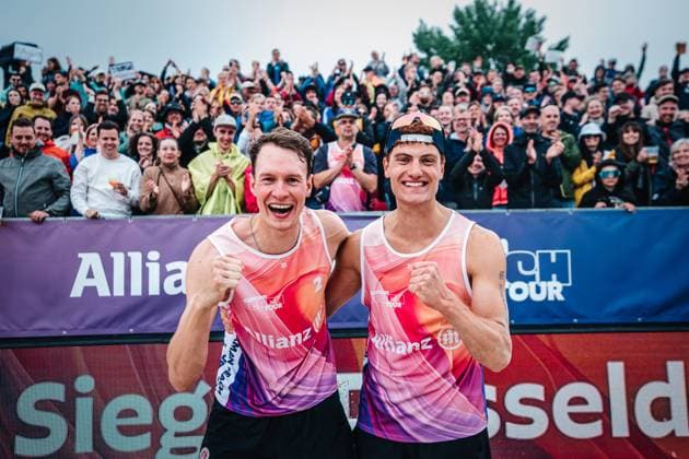 Beach volleyball men German Beach Tour 2024 Tourstop Düsseldorf 19 05 2024 Robin Sowa left and Max Just right win the tourstop in Düsseldorf Düsseldorf Robert Lehr Ufer Nordrhein Westfalen Germany