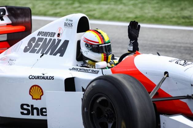Sebastian Vettel driving his McLaren MP4-8 on tribute of the 30th anniversary of Ayrton Senna fatal accident during the Formula 1 MSC Cruises Gran Premio del Made in Italy e Dell™Emilia-Romagne 2024, 7th round of the 2024 Formula One World Championship, WM, Weltmeisterschaft from May 17 to 19, 2024 on the Autodromo Enzo e Dino Ferrari, in Imola, Italy - F1 - EMILIA-ROMAGNA GRAND PRIX 2024 DPPI Panoramic  XB5_9894