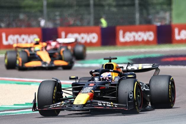 Max Verstappen of the Netherlands and Oracle Red Bull Racing and Lando Norris of Great Britain and McLaren in action, Race, F1 Emilia Romagna Grand Prix 2024, Autodromo Enzo e Dino Ferrari on 19 May 2024 in Imola, Italy Photo by Diogo Cardoso DeFodi Images Max Verstappen of the Netherlands and Oracle Red Bull Racing and Lando Norris of Great Britain and McLaren in action, Race, F1 Emilia Romagna Grand Prix 2024, Autodromo Enzo e Dino Ferrari on May 19, 2024 in Imola, Italy Photo by Diogo Cardoso DeFodi Images Defodi 645 f1imo20240518 3853 Defodi-645