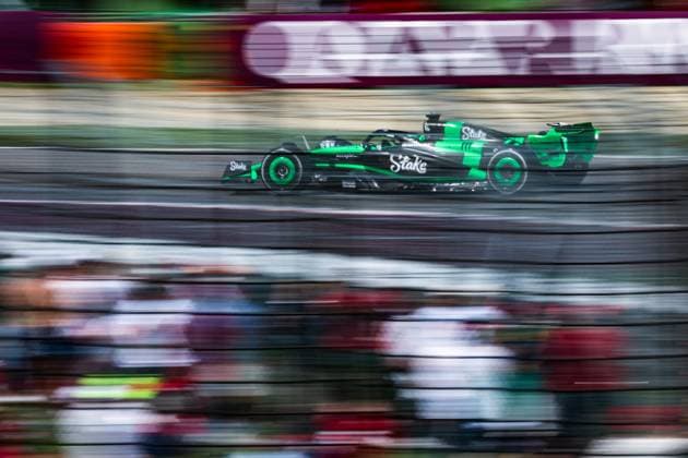 77 BOTTAS Valtteri (fin), Stake F1 Team Kick Sauber C44, action during the Formula 1 MSC Cruises Gran Premio del Made in Italy e Dell™Emilia-Romagne 2024, 7th round of the 2024 Formula One World Championship, WM, Weltmeisterschaft from May 17 to 19, 2024 on the Autodromo Enzo e Dino Ferrari, in Imola, Italy - F1 - EMILIA-ROMAGNA GRAND PRIX 2024 DPPI Panoramic  240519_R07_EMR_DP_FGOO6731