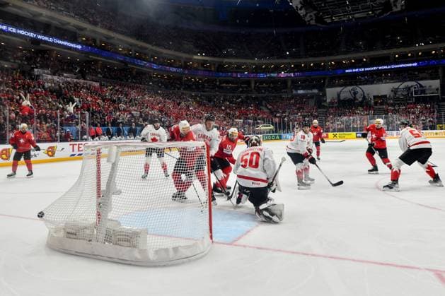 PRAGUE, CZECH REPUBLIC MAY 19 Switzerland scores a goal during the preliminary round match between Switzerland and Canada at Prague Arena on May 19, 2024 in Prague, Czech Republic Prague Prague Arena Czech Republic Copyright: xJustPictures.ch AndreaxBrancax jp-en-EuSpIm-AB_19052024_DSC_4344
