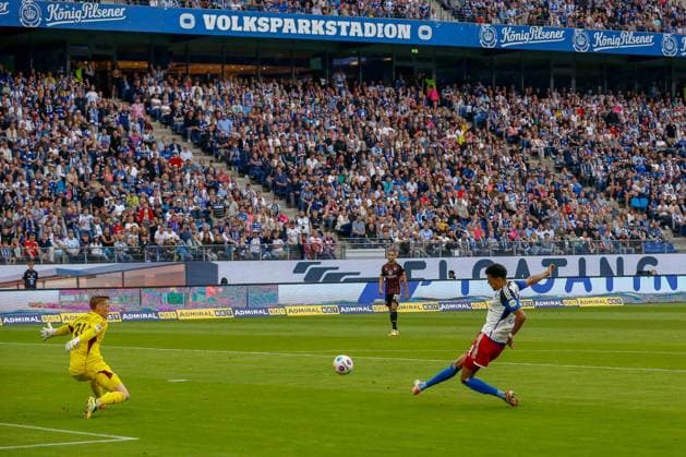 1 0 31 Jan Reichert Nuernberg Glatzel Robert HSV Germany , Hamburg , Volksparkstadion , Soccer , Bundesliga , 2 Soccer Bundesliga , Hamburger SV 1 FC Nürnberg