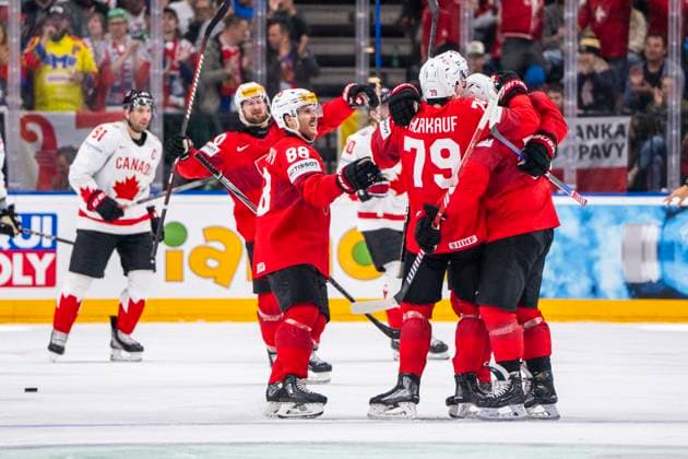 PRAGUE, CZECH REPUBLIC MAY 19 Swiss squad celebrates their goal during the preliminary round match between Switzerland and Canada at Prague Arena on May 19, 2024 in Prague, Czech Republic Prague Prague Arena Czech Republic Copyright: xJustPictures.ch JarixPestelaccix jp-en-EuSpIm-JP4_JAR_Switzerland_Canada_19May2024_106