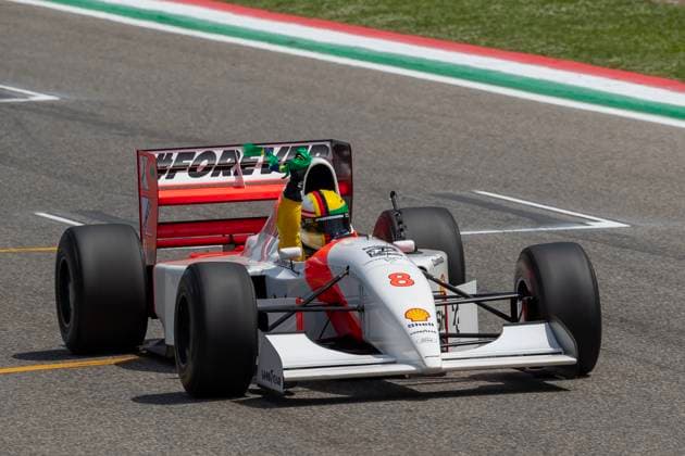 F1 GP Imola Italy Sunday, 19 05 2024 Sebastian Vettel in Ayrton Senna s McLaren MP4 8 from 1993 F1 GP Imola Italy Sunday, 19 05 2024 Copyright: xBEAUTIFULxSPORTS Erlhofx