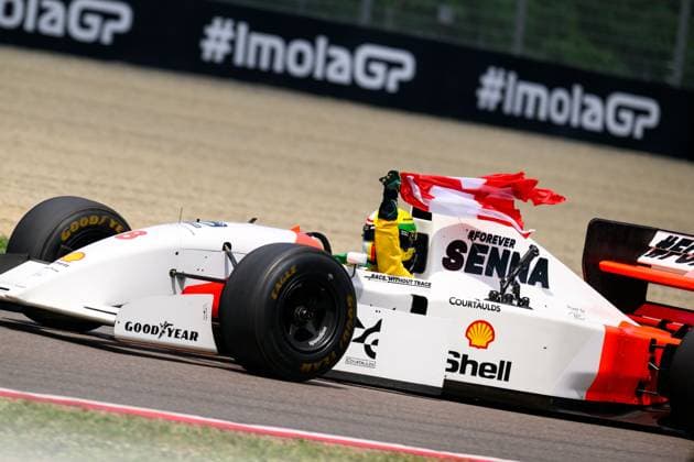 F1 GP Imola Italy Sunday, 19 05 2024 Sebastian Vettel in Ayrton Sennas 1993 McLaren MP4 8 F1 GP Imola Italy Sunday, 19 05 2024 Copyright: xBEAUTIFULxSPORTS Erlhofx