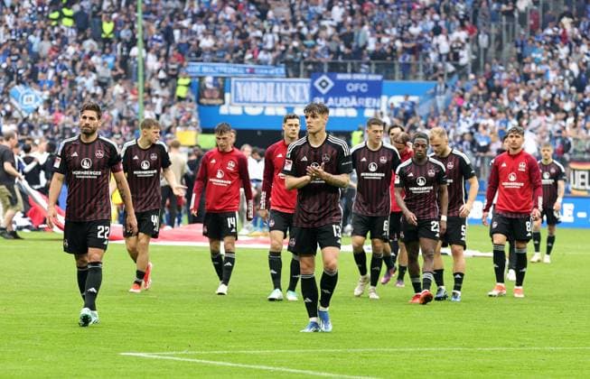 19 05 2024 Soccer Season 2023 2024 2 Soccer Bundesliga 34 Matchday Hamburger SV HSV 1 FC Nürnberg FCN Club Sportfoto Zink DaMa xdaxmax DFL regulations prohibit any use of photographs as image sequences and or quasi video only for editorial use Team Team of FCN disappointed Disappointment after the end of the match