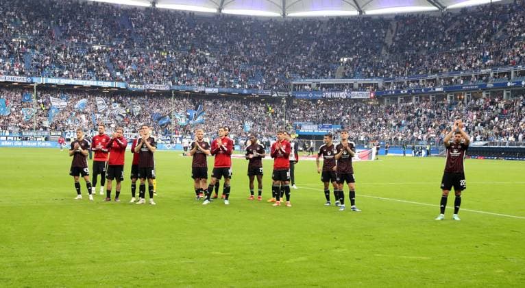 19 05 2024 Soccer Season 2023 2024 2 Soccer Bundesliga 34 Matchday Hamburger SV HSV 1 FC Nürnberg FCN Club Sportfoto Zink DaMa xdaxmax DFL regulations prohibit any use of photographs as image sequences and or quasi video only for editorial use Team Team of FCN disappointed Disappointment after the end of the match