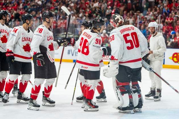PRAGUE, CZECH REPUBLIC MAY 19 Connor Bedard of Canada 2nd from R celebrates victory with goalkeeper Jordan Binnington of Canada R during the preliminary round match between Switzerland and Canada at Prague Arena on May 19, 2024 in Prague, Czech Republic Prague Prague Arena Czech Republic Copyright: xJustPictures.ch JarixPestelaccix jp-en-EuSpIm-JP4_JAR_Switzerland_Canada_19May2024_310