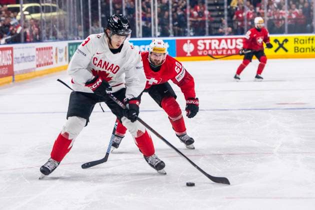 PRAGUE, CZECH REPUBLIC MAY 19 Tristan Scherwey of Switzerland R against Olen Zellweger of Canada L during the preliminary round match between Switzerland and Canada at Prague Arena on May 19, 2024 in Prague, Czech Republic Prague Prague Arena Czech Republic Copyright: xJustPictures.ch JarixPestelaccix jp-en-EuSpIm-JP4_JAR_Switzerland_Canada_19May2024_020
