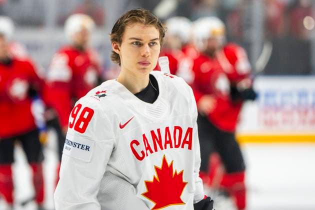 PRAGUE, CZECH REPUBLIC MAY 19 Connor Bedard of Canada after the preliminary round match between Switzerland and Canada at Prague Arena on May 19, 2024 in Prague, Czech Republic Prague Prague Arena Czech Republic Copyright: xJustPictures.ch JarixPestelaccix jp-en-EuSpIm-JP4_JAR_Switzerland_Canada_19May2024_315