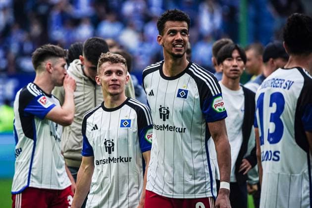 Anssi Suhonen Hamburger SV, 36 and Robert Glatzel Hamburger SV, 09 GER, Hamburger SV vs 1 FC Nuernberg, Football, 2 Bundesliga, Matchday 34, Season 2023 2024, 19 05 2024 DFL REGULATIONS PROHIBIT ANY USE OF PHOTOGRAPHS AS IMAGE SEQUENCES AND OR QUASI VIDEO GER, Hamburger SV vs 1 FC Nuernberg, Football, 2 Bundesliga, Matchday 34, Season 2023 2024, 19 05 2024 Hamburg Copyright: xEibner-Pressefoto MarcelxvonxFehrnx EP_MFN