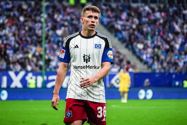 Anssi Suhonen Hamburger SV, 36 GER, Hamburger SV vs 1 FC Nuernberg, Football, 2 Bundesliga, Matchday 34, Season 2023 2024, 19 05 2024 DFL REGULATIONS PROHIBIT ANY USE OF PHOTOGRAPHS AS IMAGE SEQUENCES AND OR QUASI VIDEO GER, Hamburger SV vs 1 FC Nuernberg, Football, 2 Bundesliga, Matchday 34, Season 2023 2024, 19 05 2024 Hamburg Copyright: xEibner-Pressefoto MarcelxvonxFehrnx EP_MFN