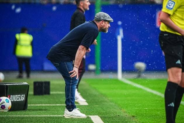 Steffen Baumgart Hambuger SV, Coach GER, Hamburger SV vs 1 FC Nuernberg, Football, 2 Bundesliga, Matchday 34, Season 2023 2024, 19 05 2024 DFL REGULATIONS PROHIBIT ANY USE OF PHOTOGRAPHS AS IMAGE SEQUENCES AND OR QUASI VIDEO GER, Hamburger SV vs 1 FC Nuernberg, Football, 2 Bundesliga, Matchday 34, Season 2023 2024, 19 05 2024 Hamburg Copyright: xEibner-Pressefoto MarcelxvonxFehrnx EP_MFN