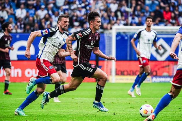 Jens Castrop 1 FC Nuernberg, 17 , Jonas Meffert Hamburger SV, 23 GER, Hamburger SV vs 1 FC Nuernberg, Football, 2 Bundesliga, Matchday 34, Season 2023 2024, 19 05 2024 DFL REGULATIONS PROHIBIT ANY USE OF PHOTOGRAPHS AS IMAGE SEQUENCES AND OR QUASI VIDEO GER, Hamburger SV vs 1 FC Nuernberg, Football, 2 Bundesliga, Matchday 34, Season 2023 2024, 19 05 2024 Hamburg Copyright: xEibner-Pressefoto MarcelxvonxFehrnx EP_MFN