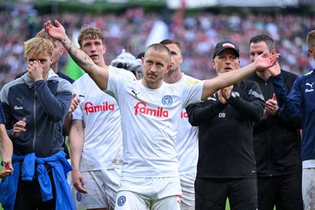 Sport Themen der Woche KW21 Sport Bilder des Tages 19.05.2024, Fussball, 2. Bundesliga, 34. Spieltag Saison 2023 2024, Hannover 96 - Holstein Kiel, Lewis Holtby (Holstein Kiel) xRHR-FOTO TKx *** 19 05 2024, Soccer, 2 Bundesliga, 34 Matchday Season 2023 2024, Hannover 96 Holstein Kiel, Lewis Holtby Holstein Kiel xRHR PHOTO TKx Copyright: RHR-FOTOx RHR-FOTO TK