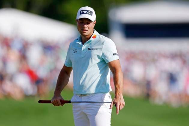 LOUISVILLE, KY - MAY 19: Viktor Hovland (NOR) reacts after missing a putt at the 18th hole during the final round of the 2024 PGA, Golf Herren Championship at Valhalla Golf Club on May 19, 2024 in Louisville, Kentucky. (Photo by Joe Robbins Icon Sportswire) GOLF: MAY 19 PGA Championship EDITORIAL USE ONLY Icon573240519047