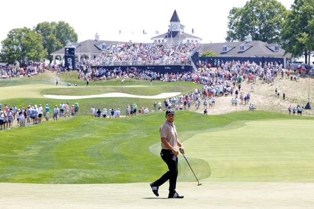 LOUISVILLE, KY - MAY 19: PGA, Golf Herren golfer Xander Schauffele putts on the first hole during the final round of the 2024 PGA Championship on May 19, 2024, at Valhalla Golf Club in Louisville, Kentucky. (Photo by Brian Spurlock Icon Sportswire) GOLF: MAY 19 PGA Championship EDITORIAL USE ONLY Icon24051957