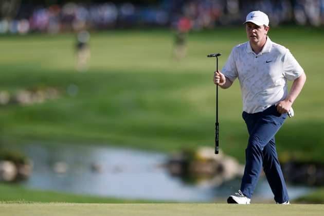 LOUISVILLE, KY - MAY 19: Robert McIntyre (SCO) walks to the green at the 18th hole during the final round of the 2024 PGA, Golf Herren Championship at Valhalla Golf Club on May 19, 2024 in Louisville, Kentucky. (Photo by Joe Robbins Icon Sportswire) GOLF: MAY 19 PGA Championship EDITORIAL USE ONLY Icon573240519095