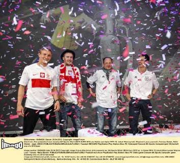 Football - Virtual European Championship for the presentation of the video game EA Sports UEFA EURO 2012