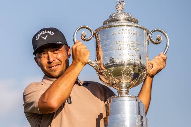 240519 Xander Schauffele of the United States celebrates with the trophy after winning the 2024 PGA Championship Golf Tournament on May 19, 2024 in Louisville Photo Petter Arvidson BILDBYRAN kod PA PA0811 golf pga championship bbeng jubel  Copyright: PETTERxARVIDSON BB240519PA194
