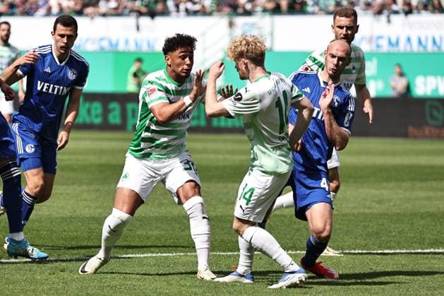 Armindo Sieb, Fürth, in the second round match of the 2023 2024 season between SpVgg Greuther Fürth and FC Schalke 04 2 0 in Fürth 19 05 2024