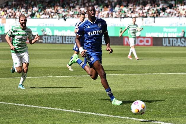 Ibrahima Cisse, S04, in the second round match of the 2023 2024 season between SpVgg Greuther Fürth and FC Schalke 04 2 0 in Fürth 19 05 2024